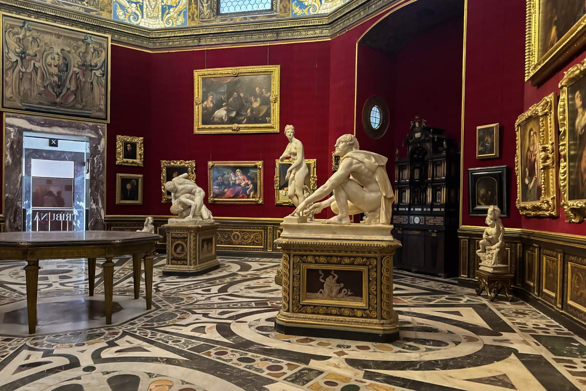 Morning visit to Uffizi Gallery avoiding afternoon crowds Florence one day