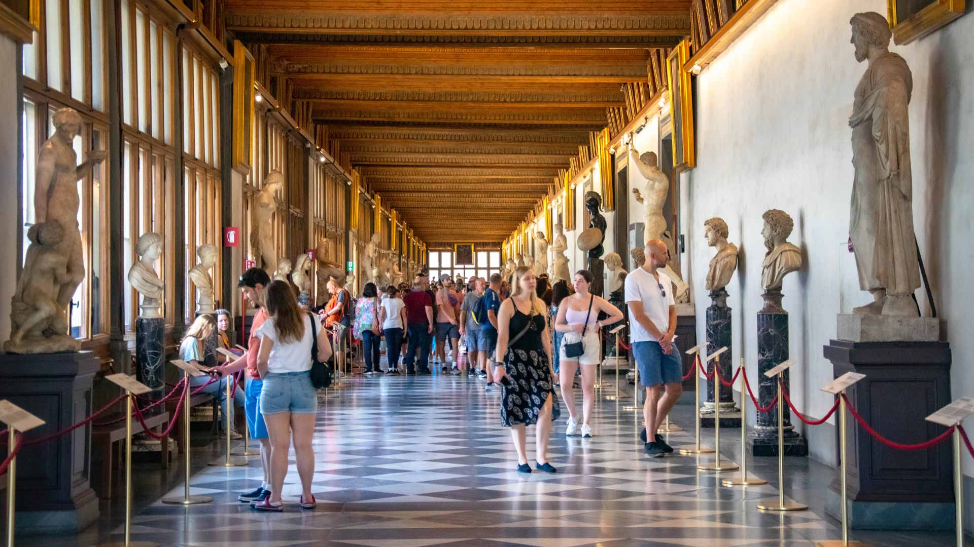 Uffizi Gallery Small Group Guided Tour with Tickets